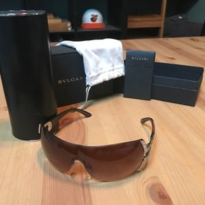 Bvlgari Womens Shield Sunglasses